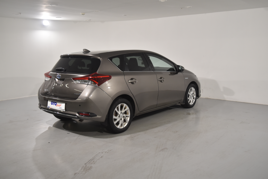 Toyota Auris 2016 Hybrid